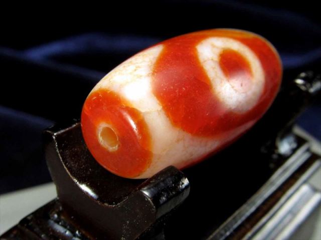 虎牙三眼天珠紅朱砂龍紋天珠】ミニサイズ 約31mm 1個売り チベット発祥 