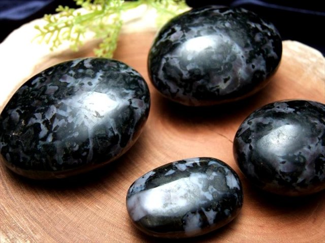 1個売り インディゴガブロ 磨きタンブル 約60g-80g 魔法使い