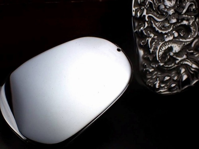 高純度 テラヘルツ鉱石 ドラゴン 龍 プレート 縦約53mm 1個売り