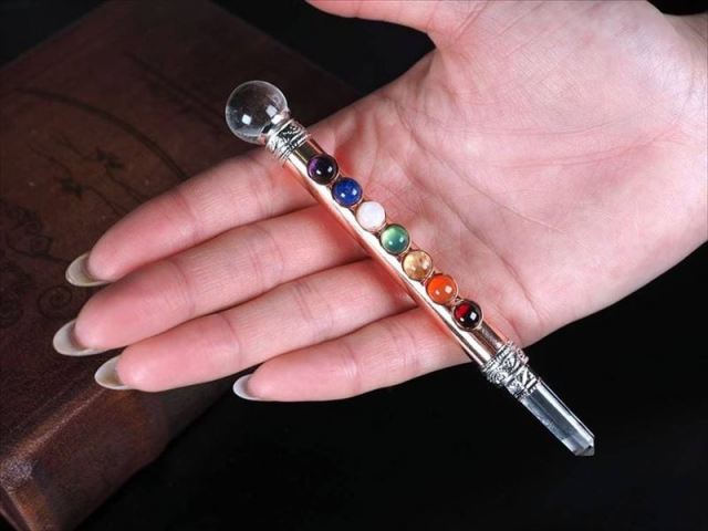 チャクラ対応 COPPER(銅)製 水晶マジックワンド 七つの宝石付き 全長約