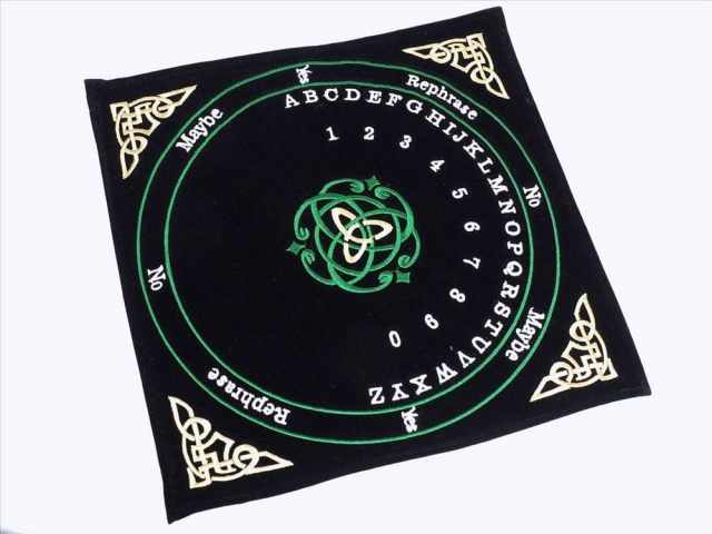 ダウジングチャート 刺繍 ペンデュラムマット 30.5cm×30.5cm 迷ったときの道しるべ 丁寧な繊細刺繍 ベルベット素材 コットン100%使用