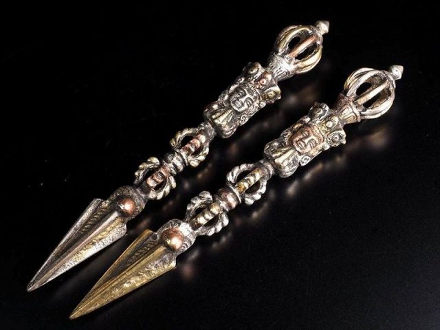チベット仏教法器 プーバ金鋼撅 真鍮製 vajra 18cm 真鍮製プルパ(金剛