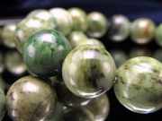 優しい緑彩が魅力 日高翡翠 ライトカラー ブレスレット 約11mm-12mm×17珠前後 知恵・飛躍・長寿を授ける石 証明書付属 北海道産 パワーストーン 天然石