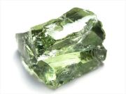 気泡・虹入り アンダラクリスタル テラオリーブ ラフ原石 ピラミッドケース付き 最大23mm 重さ12g 地球が作り出した神秘のクリスタル シーフォーム 一点もの アメリカ・ネリーランド産