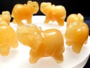 ミニサイズ アラゴナイト ゾウ 置物 重さ20g-30g前後 最大幅40mm前後 1個売り 象 ぞう ディスプレイ インテリアに つやつやイエロー パワーストーン 天然石