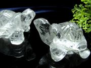 超透明 水晶 カメ 置物 Sサイズ 重さ30g前後 最大幅45mm前後 1個売り カメ 亀 幸運を運んでくれる神聖な生き物 ディスプレイ インテリアに 天然水晶