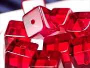 1珠売り 4A ルビーレッドアンバー キューブカットビーズ石 幅約6mm前後 極上透明 天然琥珀 バルト海産