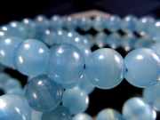 濃い色タイプ ブルーカルサイト ブレスレット 9mm-9.5mm×22珠前後 癒しのスカイブルーカラー 特有のストライプ柄入り メキシコ産