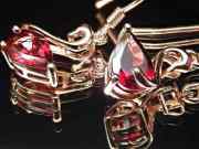 激安宣言 5A アルマンダインガーネット スワンモチーフ ドロップカット ピアス 石サイズ縦約8mm 優雅な白鳥モチーフ ピンクゴールドカラー インド産