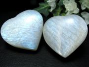 ムーンストーン ハート型 タンブル 重さ約30g-40g 1個売り 輝くシルバーシラーとブルーシラー 6月の誕生石 月長石 インド産 パワーストーン 天然石