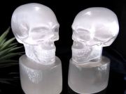 セレナイト 透石膏 ドクロ 髑髏 彫刻置物 高さ約9.5cm 1個売り クールなスカル 聖母マリアのガラス インテリアや贈り物に メキシコ産 パワーストーン 天然石