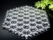 高品質4A水晶使用 水晶浄化マット ヘキサゴン 幅約90mm×80mm 約6.5mm水晶使用 長寿や金運の象徴 浄化アイテム ギフト プレゼント 贈り物 国内自社作成