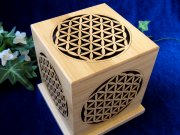 お洒落なインテリアに フラワーオブライフ 神聖幾何学 デザイン香炉 幅約9.5-cm10.5cm 高さ約11cm 渦巻型お香対応 天然の竹製