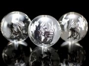 1粒売り 銀塗り 水晶 四神彫り ビーズ 14mm前後 1珠で四神が揃う逸品 手彫りの傑作 高品質天然水晶使用 4月の誕生石 四神相応 ブラジル産
