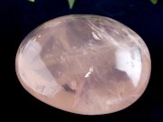 六条スター スターローズクォーツ 紅水晶 タンブル 幅52.5mm 重さ72g 星ローズ 恋愛成就の石 マダガスカル産 パワーストーン 天然石
