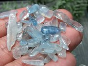 超透明タイプ アクアマリン さざれ 100g 約5ミリ-14ミリ 限定あるだけ 希少 透明感バツグン 緑柱石 サザレ ブラジル産 sa-s