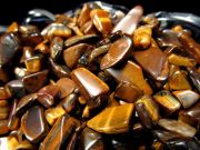 お買い得グレード タイガーアイ さざれ 約200g 粒大きさ 平均約3mm-13mm 金運・仕事運の石 使いやすい200グラム 南アフリカ産 パワーストーン 天然石