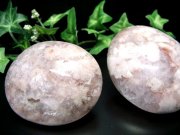 桜満開 さくらメノウ ホットストーン型タンブル 1個売り 重さ120g-140g 桜が咲く瑪瑙 チェリーブロッサムアゲート インテリアや贈り物に 桜瑪瑙