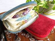 選べる4色 ブレスレット専用 旅ポーチ 幅約13cm×12cm アクセサリーポーチ パワーストーンブレスレットの持ち運び・保管に 複数収納できる仕切り付き Aタイプ