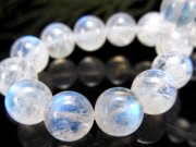 店頭展示中 永遠の愛の象徴 5A ブルー ムーンストーン ブレスレット 7.5mm-8mm×25珠 6月の誕生石 抜群のシラー効果 極上天然石 一点もの スリランカ産