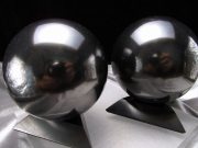 シュンガイト丸玉×シュンガイト台座 セット 直径約48mm-52mm 台座サイズ最大幅約5.5cm-6cm 1個売り 独特の艶黒光沢