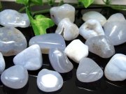 澄んだ海のようなブルー ブルーカルセドニー 不定形タンブル 詰合せ 一袋約100g 約20-25個入り ぷるつや透明感あり つやつやタンブル 南アフリカ産