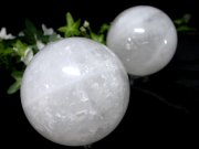 龍神の吐く息 スノーホワイト水晶 丸玉 1個売り φ64mm-66mm 重さ極上天然石 ブラジル産 パワーストーン 天然石