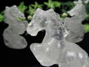 売切り 2026年の干支 水晶 馬 彫刻置物 1個売り 重さ約50g-60g前後 潜在能力を引き出す 縁起物 バランスを整える 馬モチーフのパワーストーン彫刻