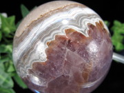 アメジストと瑪瑙共生 アメジスト・瑪瑙 共生 丸玉 置物 台座付 直径63mm 重さ368g 幸運や良縁を引き寄せる 癒しと愛情の石 1点物 ブラジル産 パワーストーン