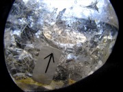 水入り&虹入り たっぷり水入り 磨き原石 重さ172g 古代の水を封入した水晶 最強のパワーストーン 1点物 水入り水晶 ブラジル産 パワーストーン 天然石