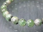 激レア 蛍光 4A ツァボライト タンザナイト ピンクゾイサイト 共生 ブレスレット 6.5mm-8mm×27珠 流通量極少・スカルン 蛍光珠有り 1月の誕生石
