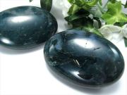 モスアゲート パームストーン 重さ 約70g前後 大きさ約6cm×4cm 苔瑪瑙 マッサージ用天然石 安らぎをもたらす森林浴の石 タンブル ブラジル産 パワーストーン