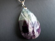 まるで美しい天使の羽 エンジェルフェザー イン フローライト 石花蛍石 ペンダントトップ 最大幅 約36mm 重さ 11.8g 唯一無二の神秘的模様