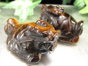 小サイズ タイガーアイ ロングイ 龍亀 彫刻 置物 最大幅約40mm 重さ27g前後 1個売り 財運を高める瑞獣 インテリアに 風水グッズ 置物 南アフリカ産