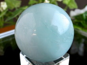 高品質 潤いたっぷり アクアマリン 丸玉 台座付 直径33mm 重さ51.5g 3月の誕生石 海の守護石 美しい若さと幸せな喜びの象徴 夏色のスフィア ブラジル産