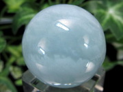 高品質 潤いたっぷり アクアマリン 丸玉 台座付 直径27mm 重さ27.7g 3月の誕生石 海の守護石 美しい若さと幸せな喜びの象徴 夏色のスフィア ブラジル産