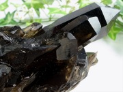 天然の黒光り 天然 黒水晶 モリオン クラスター原石 重さ272g 最大幅約124mm 大自然の力強さを感じる漆黒の水晶 最強の魔除け・邪気払いの石 1点物