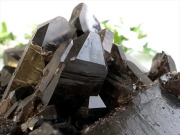 天然の黒光り 天然 黒水晶 モリオン クラスター 原石 重さ1009g 最大幅約165mm 大自然の力強さを感じる漆黒の水晶 最強の魔除け・邪気払いの石 1点物