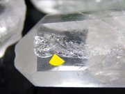 溶け跡くっきり 雷水晶 レムリアン 単結晶 ライトニング クリスタル 1個売り 重さ20g-22g コレクター品 レムリアンの 雷電水晶 雷水晶 ブラジル