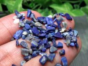 極小 ラピスラズリ さざれ 200g 粒の大きさ 2mm-7mm 幸運を呼び寄せる石 青金石 サザレ アフガニスタン産 sa-s パワーストーン 天然石 ラピス さざれ