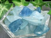 サンタマリアブルー 大粒 アクアマリン さざれ 緑柱石 100g 約6mm-18mm パワーストーン サンタマリアブルー 有り 幸せな結婚の象徴 sa-s ブラジル産
