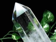 エンジェルラダークォーツ　六角柱水晶 楽天市場】○虹、エンジェルフェザー & ラダー入り