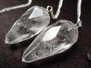 ヒマラヤ水晶 多面カットペンデュラム 縦約25mm-33mm 1個売り 透明感抜群クリスタル インド ヒマラヤ山脈産