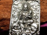 普賢菩薩 高品質シルバー 白象に乗った菩薩 普賢菩薩像 彫刻ペンダントトップ キーホルダーにも使える大き目サイズ Silver925 両面彫刻