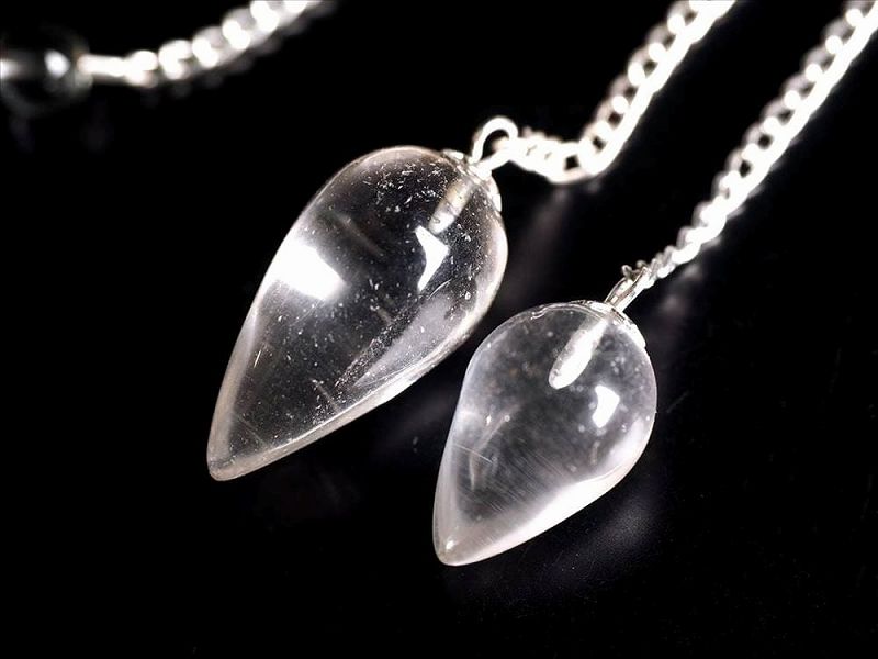 ヒマラヤ水晶 ドロップ型 ペンデュラム タイプD 縦約18mm-30mm 1個売り ダウジングの必需品 浄化力の強い希少水晶 ヒマラヤ山脈産