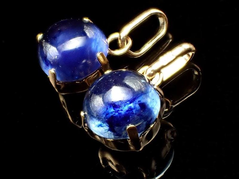 ロイヤルクラス サファイア ペンダントトップ ぷっくりラウンド型 石サイズ縦約6mm 18金ゴールド 濃厚結晶 勝利を呼ぶ石 ミャンマー産