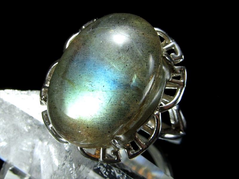 シラーくっきり ラブラドライト リング オーバル型リング 石サイズ16mm フリーサイズ(8号-11号)指輪 くっきり美麗シラー 月と太陽を象徴する石 Silver925 1点物 マダガスカル産 sai