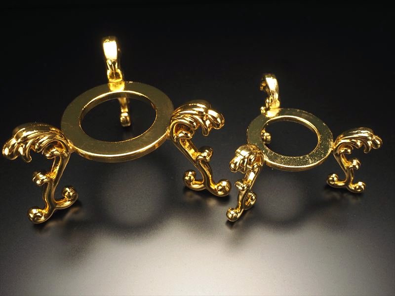 Sサイズ 丸玉用 金属製台座 ゴールド 円部分直径約30mm×高さ約31mm ゴージャスリーフデザイン つやつや光沢