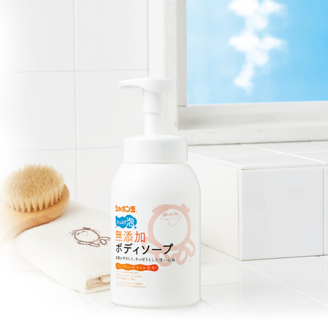 無添加ボディたっぷり泡ボトル    570ml
