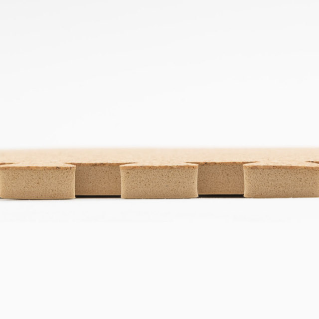 小粒60cmタイプの高品質8mmコルクマット27枚セット（6畳用）